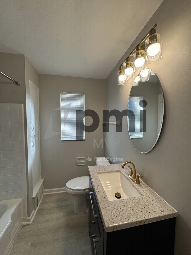 Foto del edificio - 2135 Ridgeview Rd