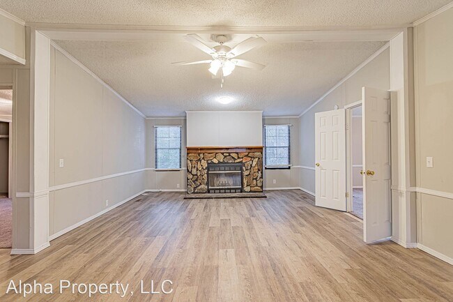 Foto del edificio - 3 br, 2 bath House - 130 Honeysuckle Dr