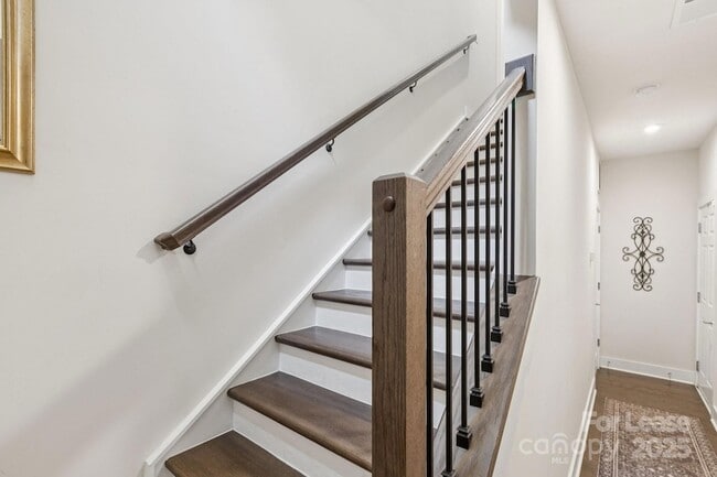 Building Photo - 12106 Brooklyn Ave