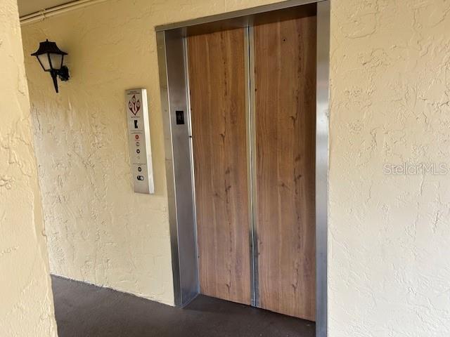 Foto del edificio - 2440 Winding Creek Blvd