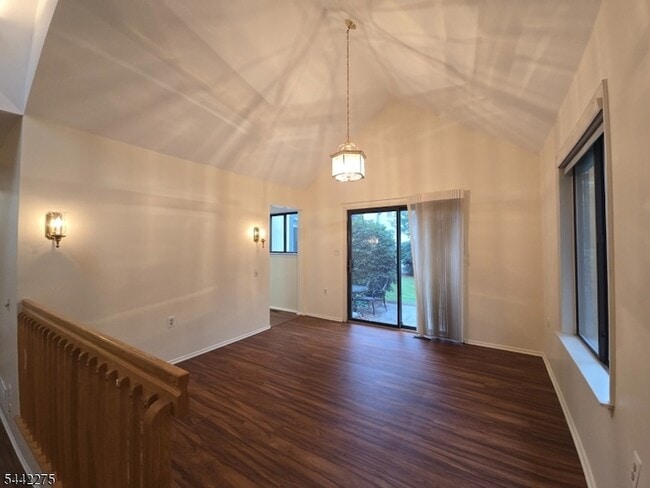 Building Photo - 41 Arbor Cir