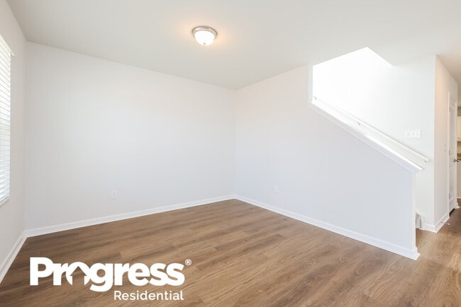 Building Photo - 541 S 541
