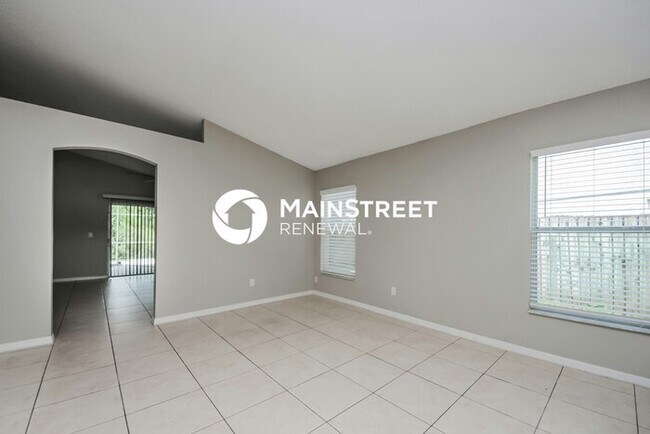 Foto del edificio - 4 Bedroom Pet-Friendly Home in Clermont, F...