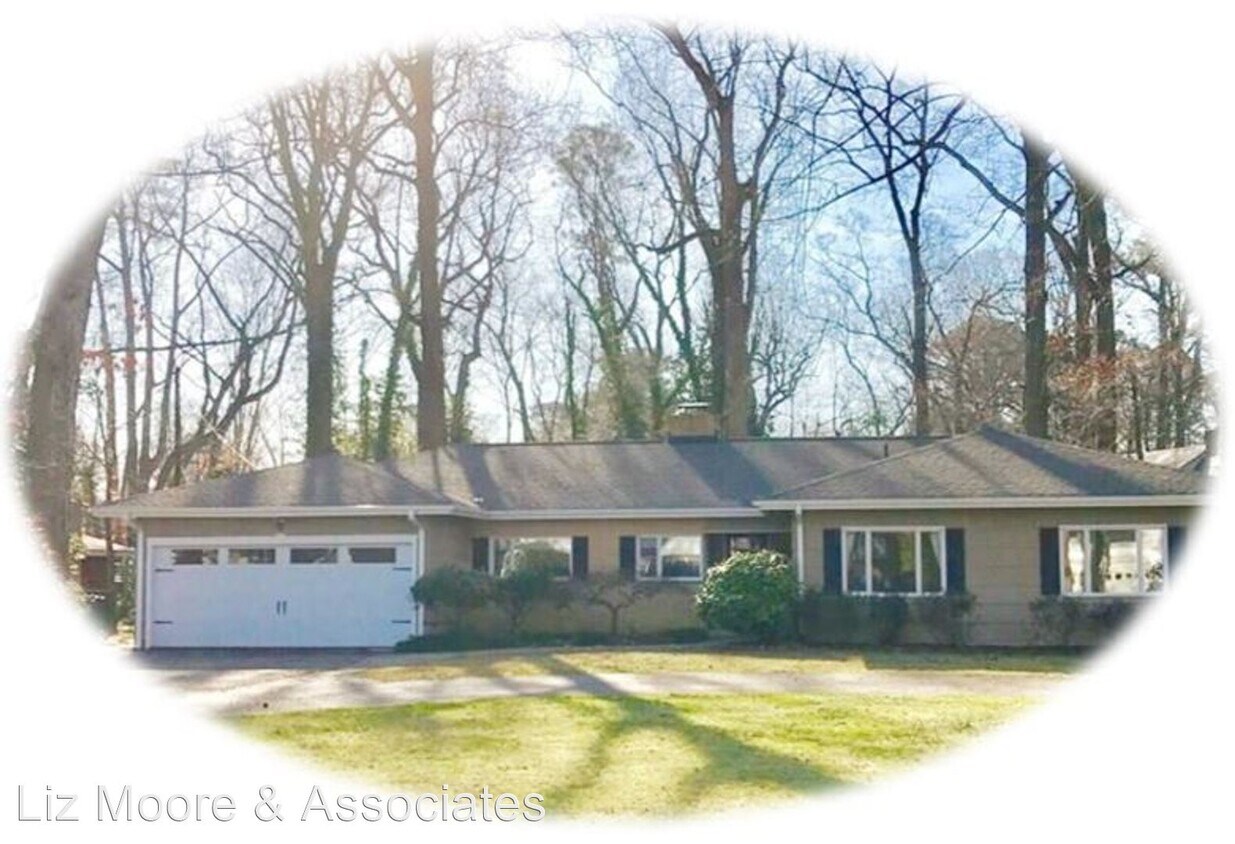 Primary Photo - 4 br, 2 bath House - 243 James River Drive