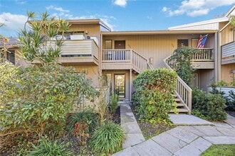 Building Photo - 1626 Brookhouse Dr