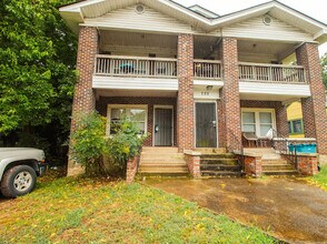 Building Photo - 737 40th Pl