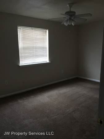 Building Photo - 5482 Tullis Dr