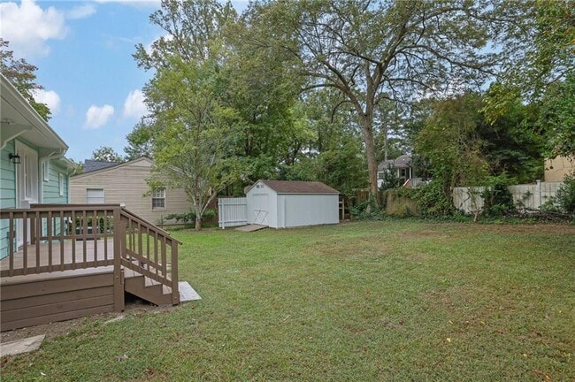 Building Photo - 808 S Park Dr