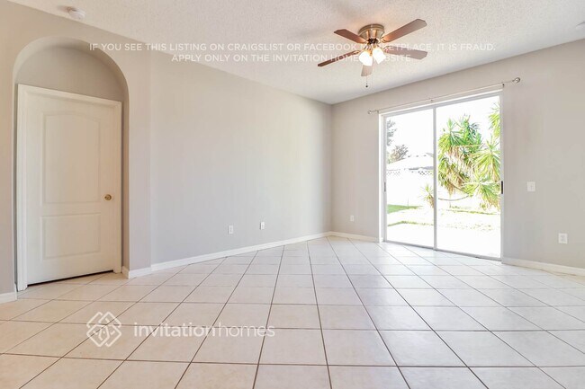 Building Photo - 22622 Marsh Wren Dr
