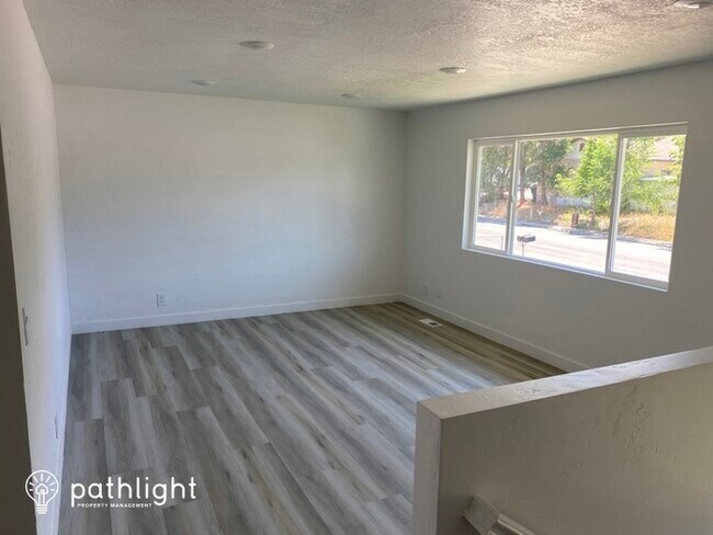 Foto del edificio - 663 Valley Drive, Tooele, UT, 84074