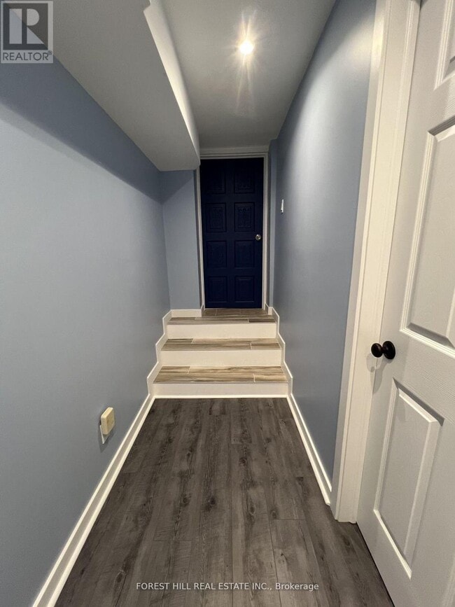 Building Photo - 168 Tyrrel Ave