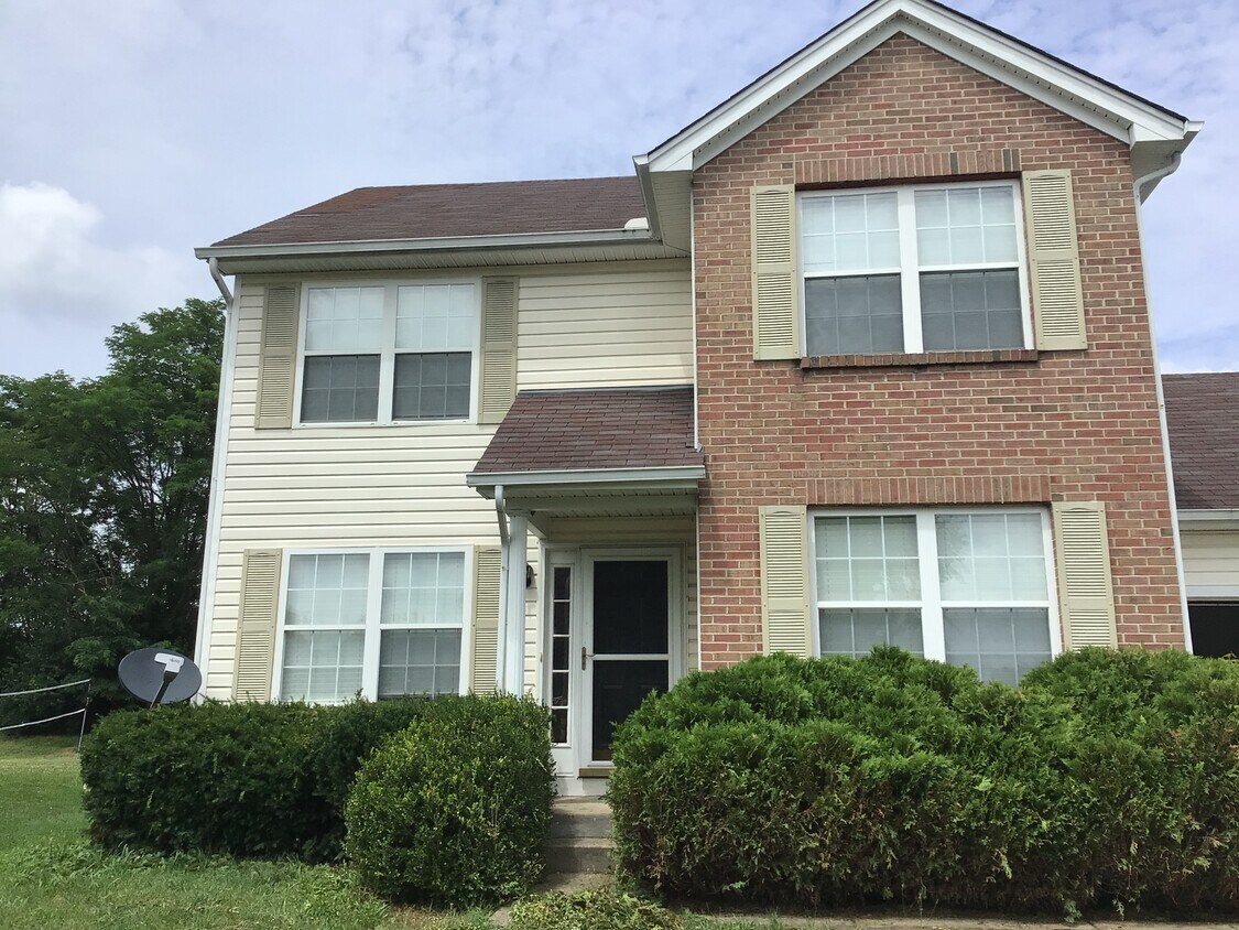 2324 Pleasant Meadow Drive House Rental in Batavia, OH