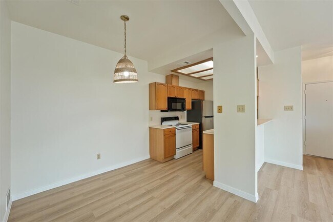 Foto del edificio - 500 Gregory Ct