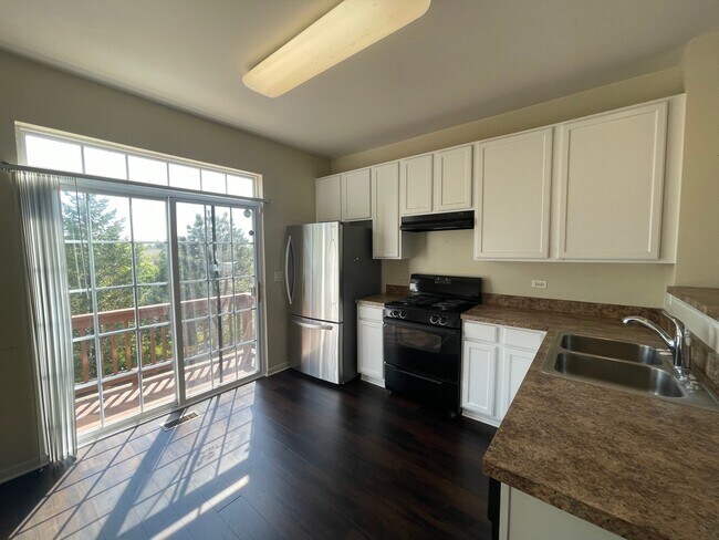 Foto del edificio - 161 Station Park Cir