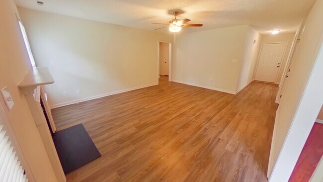 Foto del edificio - 6778 Buttermere Dr