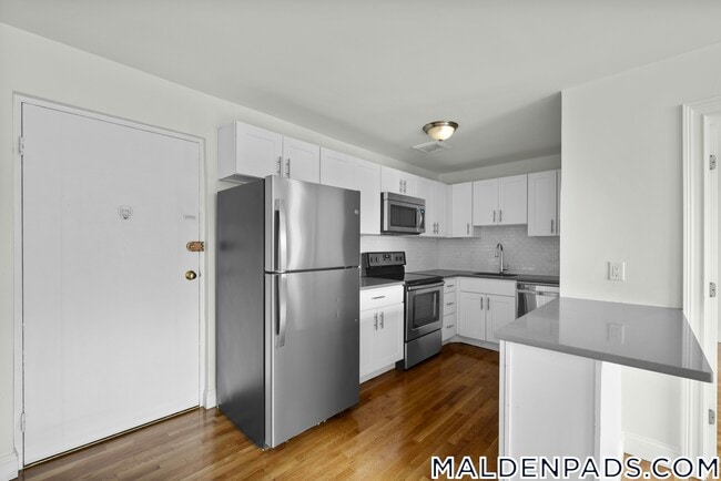 Foto del edificio - 134 Summer St