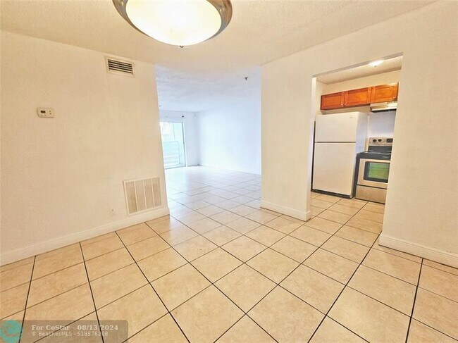 Foto del edificio - 4251 NW 5th St