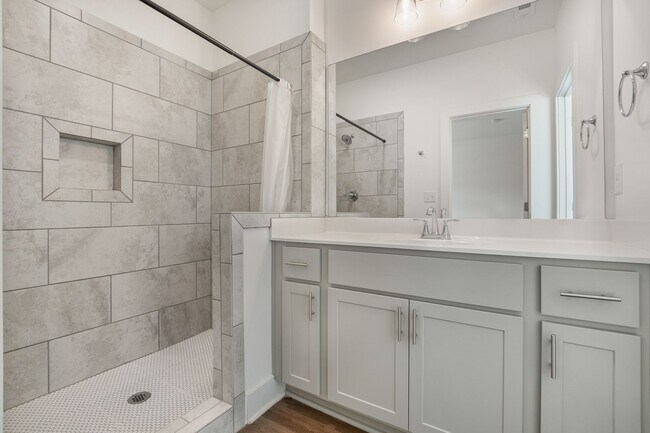 Building Photo - 4170 Prentice St