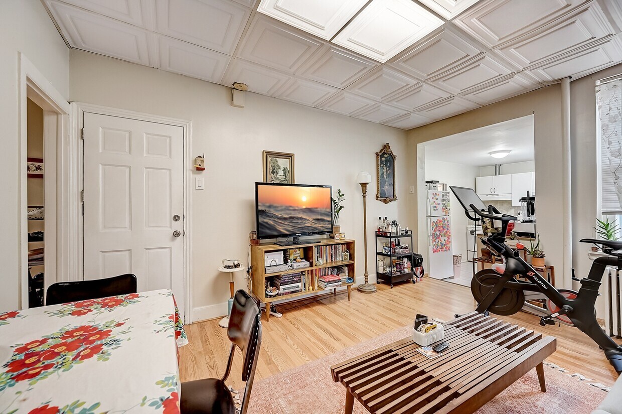 Living Area - 2718 E Ann St