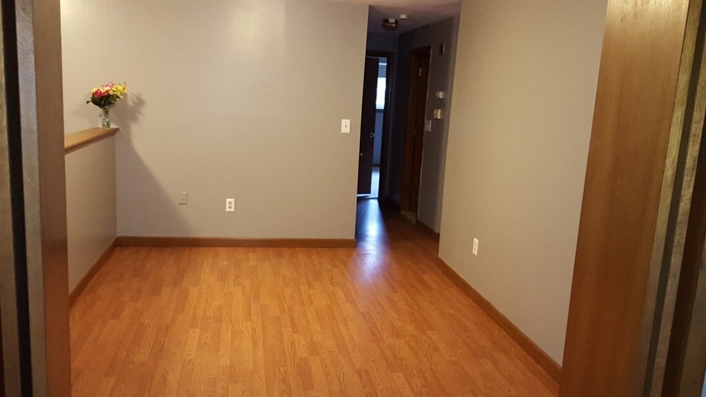 Building Photo - 47 Acorn Dr