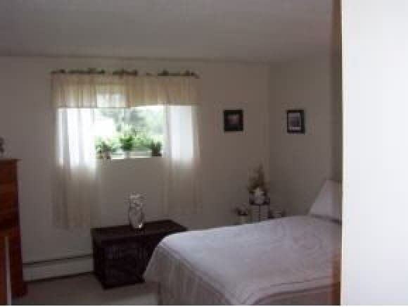 Building Photo - 5 Silvestri Cir