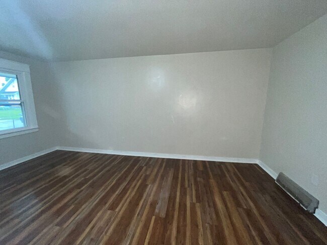 Building Photo - 908 Walnut St