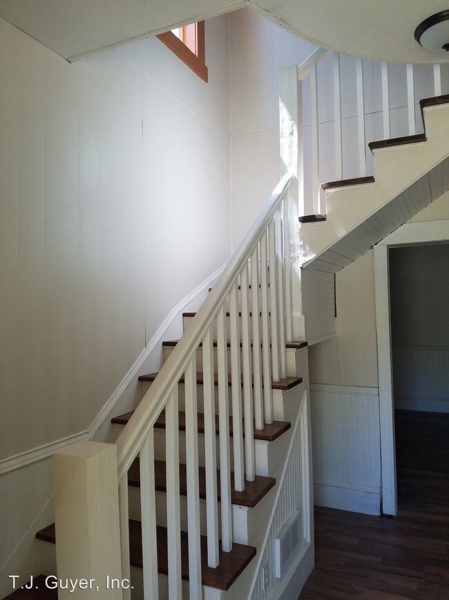 Building Photo - 3 br, 1 bath House - 1744 Little Hanaford Rd