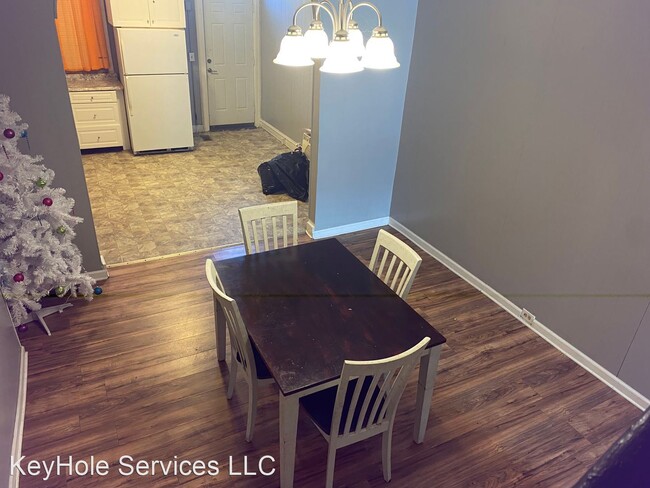 Building Photo - 3 br, 1.5 bath House - 2014 Westwood Ave