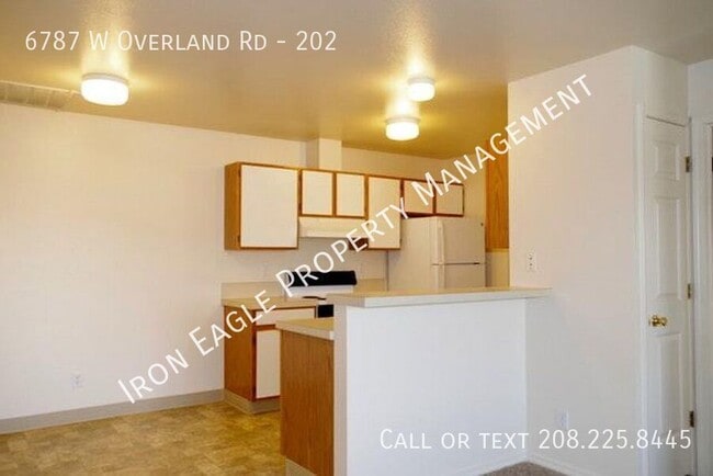 Building Photo - 6787 W Overland Rd