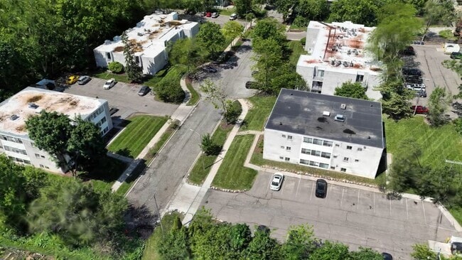  - Charlton Apartments