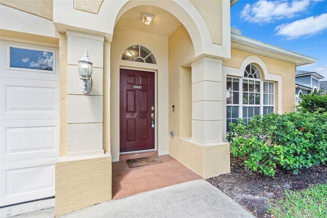 Building Photo - 10301 Beneva Dr