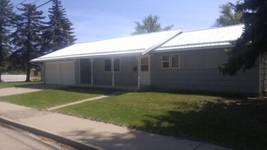 Building Photo - 324 5th Ave SW