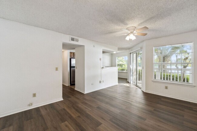 Foto del edificio - 1039 S Hiawassee Rd