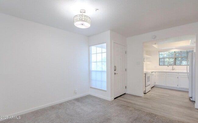 Building Photo - 5950 N 78th St