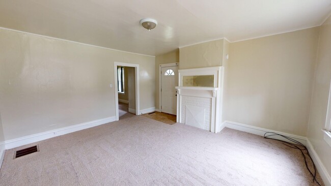 Building Photo - 337/339 N McKean St
