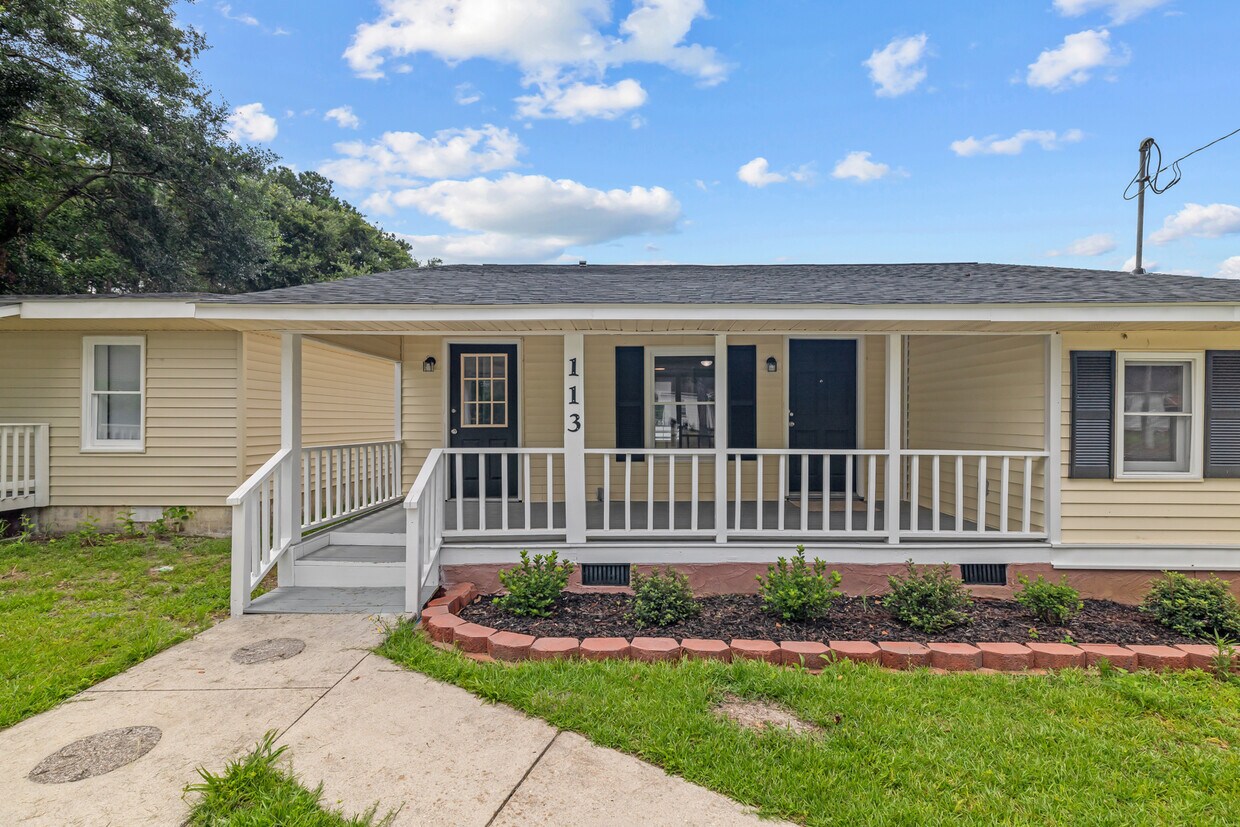 Foto principal - 113 Five Mile Rd