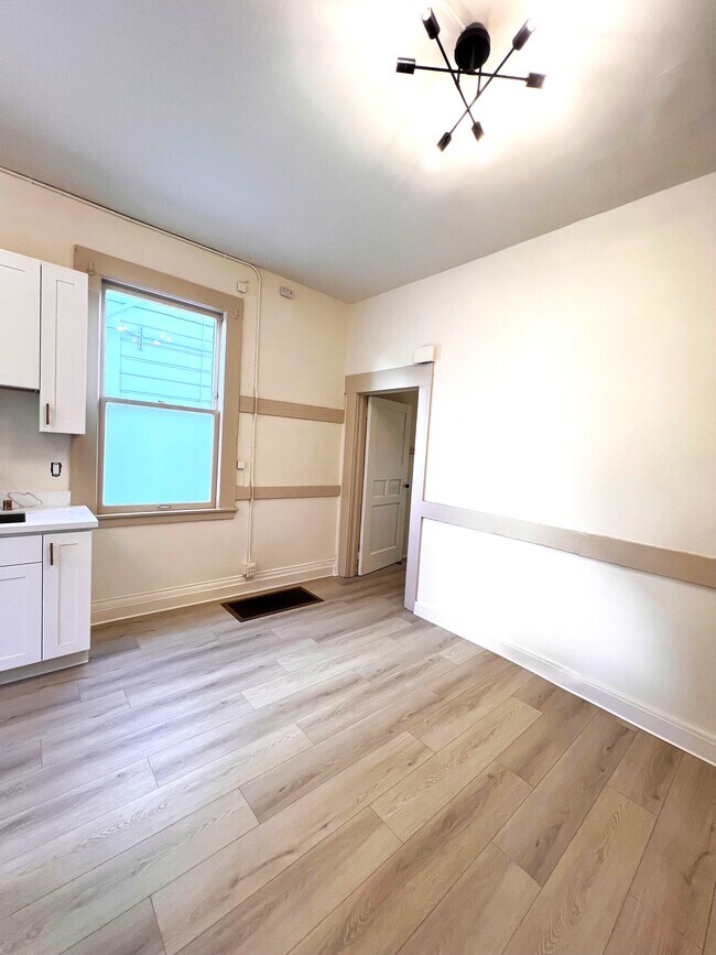 Foto del edificio - 3048 Polk St