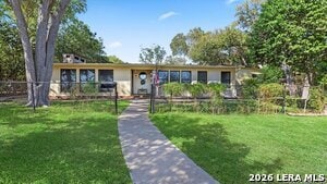 Building Photo - 1049 Ivy Ln