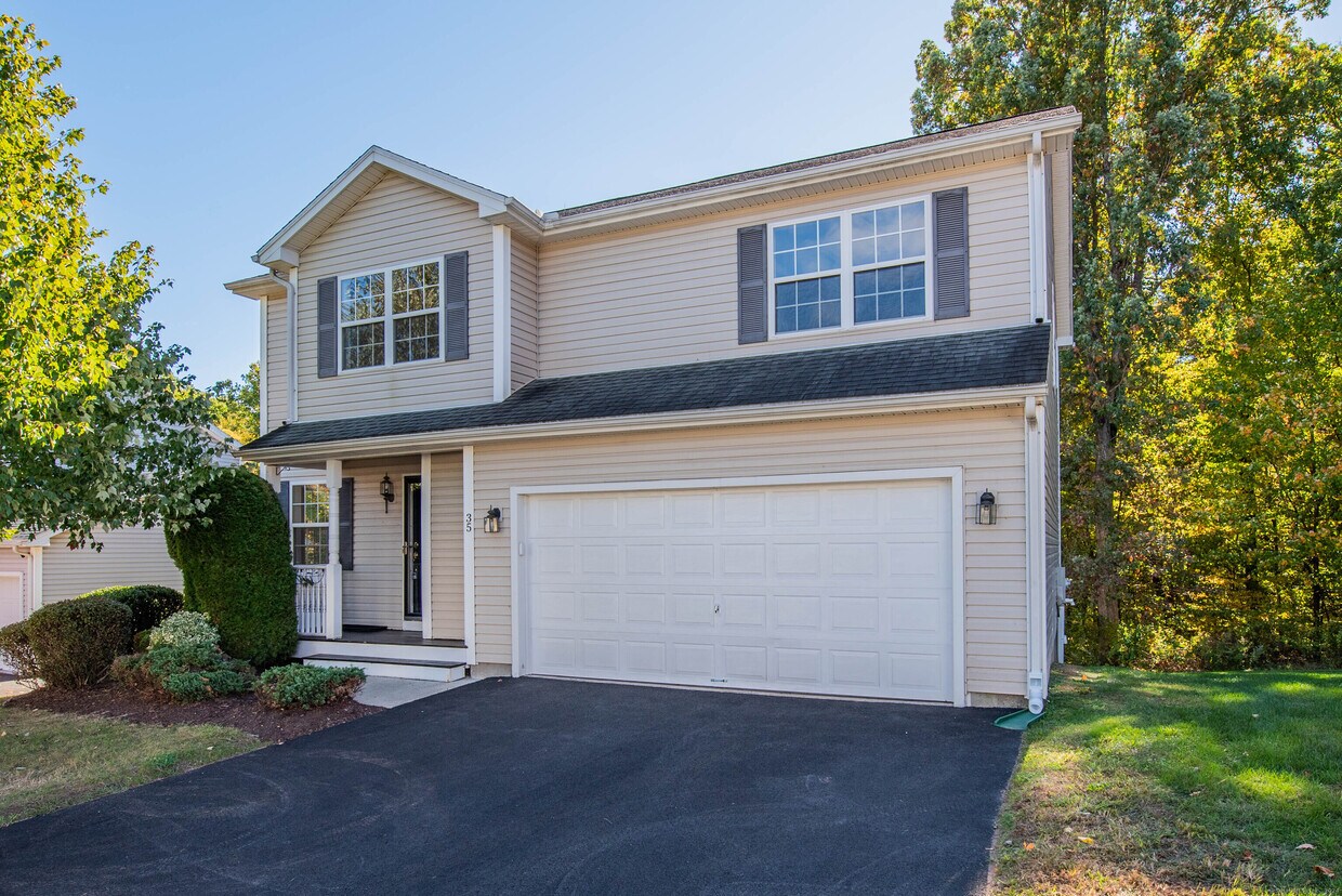 Foto principal - 35 Windy Hill Ln