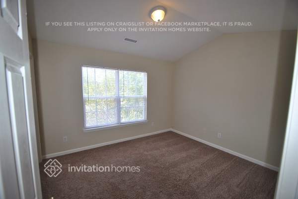 Building Photo - 511 Lodestone Dr