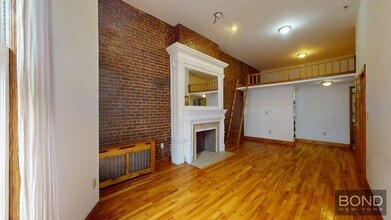 Building Photo - 318 W 105th St