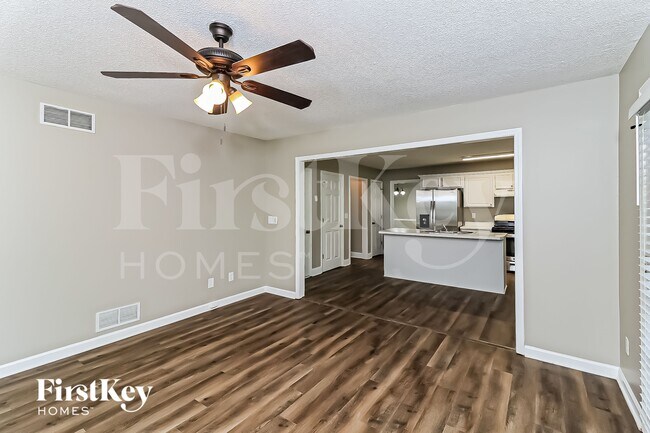 Foto del edificio - 3727 Lockerbie Ln
