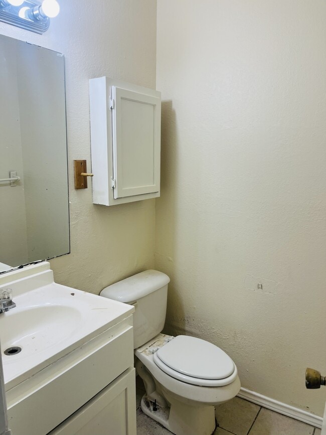 Foto del edificio - 10019 Caton Pl