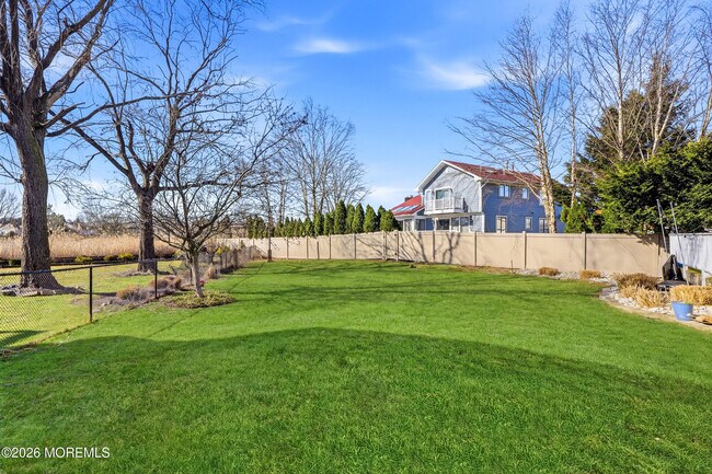 Building Photo - 8 Jackson Ct