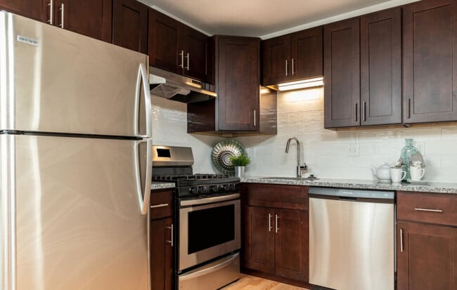 Building Photo - Park Clayton