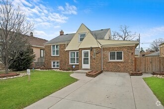 Building Photo - 7011 40th Pl