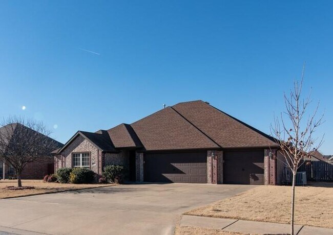 Foto del edificio - 3900 SW Hollowbrook St