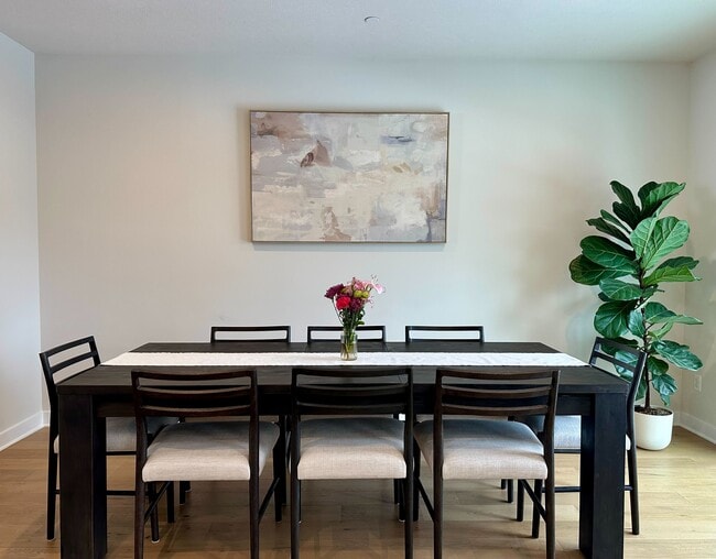 Building Photo - 221 Marketplace Ave