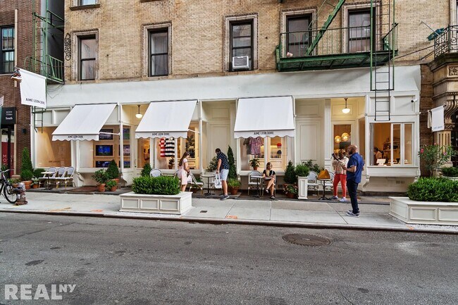 Foto del edificio - 146 Mulberry St