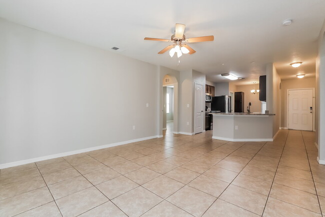 Building Photo - 1633 Wallace Manor Blvd